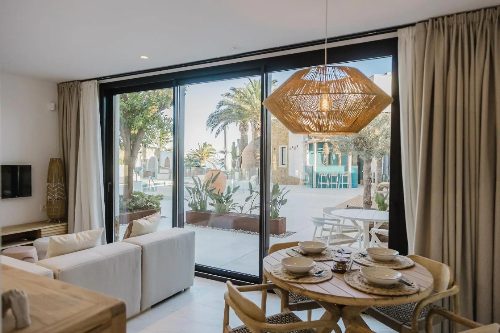 Miflow Hotel Villas & Suites Miami Playa 4*,