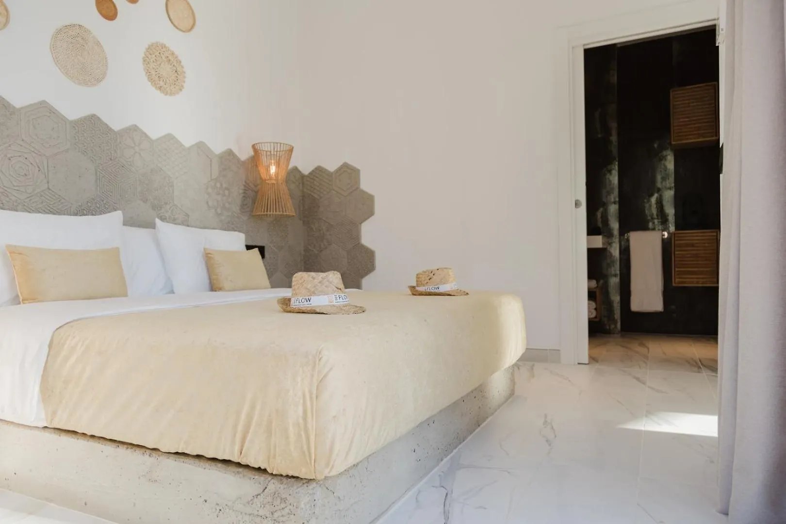 Miflow Hotel Villas & Suites Miami Playa 4*,
